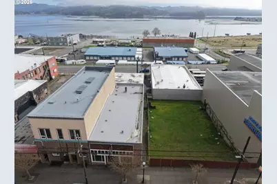 2051 Sherman Ave, North Bend, OR 97459 - Photo 21