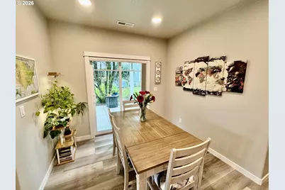 320 Oak St, Florence, OR 97439 - Photo 11