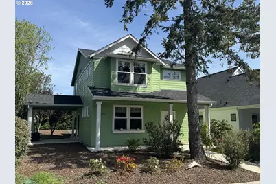 320 Oak St, Florence, OR 97439 - Photo 1