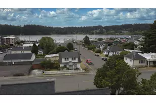320 Oak St, Florence, OR 97439 - Photo 39