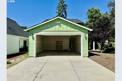 320 Oak St, Florence, OR 97439 - Photo 31
