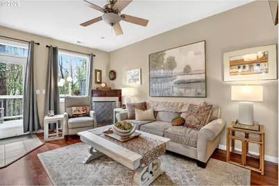 810 E 9th St #D13, Newberg, OR 97132 - Photo 9