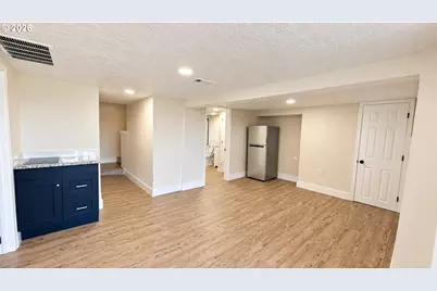 8196 65th Ave, Salem, OR 97305 - Photo 19