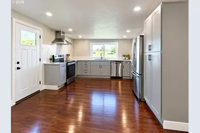 8196 65th Ave, Salem, OR 97305 - Photo 7