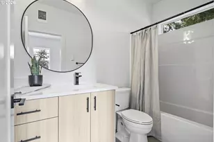 2009 SW Moss St, Portland, OR 97219 - Photo 23