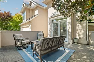 44 Morningview Cir, Lake Oswego, OR 97035 - Photo 3