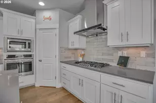 15975 SW Wren Ln, Beaverton, OR 97007 - Photo 19