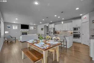 15975 SW Wren Ln, Beaverton, OR 97007 - Photo 17