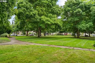 6148 NE Whitewood Dr, Hillsboro, OR 97124 - Photo 43