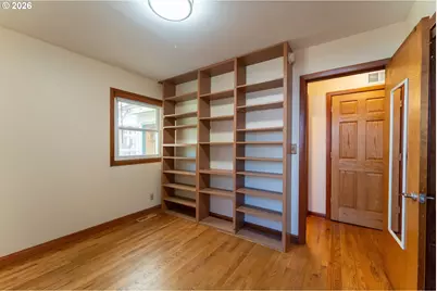 5276 NE 73rd Ave, Portland, OR 97218 - Photo 11