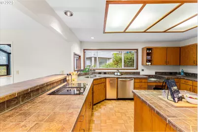 48 Eagle Crest Dr #3E, Lake Oswego, OR 97035 - Photo 15