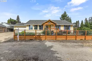 709 S Park St, Carlton, OR 97111 - Photo 5