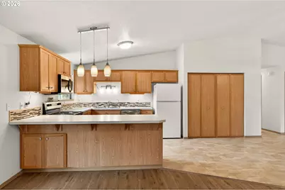 709 S Park St, Carlton, OR 97111 - Photo 19