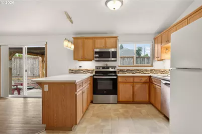 709 S Park St, Carlton, OR 97111 - Photo 17