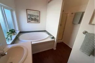 4055 Royal Ave, Eugene, OR 97402 - Photo 9