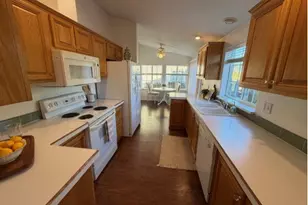 4055 Royal Ave, Eugene, OR 97402 - Photo 5