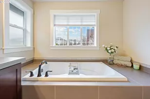 6736 NW Mayflower Pl, Portland, OR 97229 - Photo 21