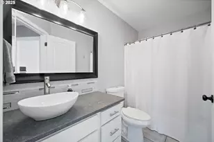 195 Bay Point Dr, Castle Rock, WA 98611 - Photo 17