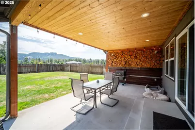 195 Bay Point Dr, Castle Rock, WA 98611 - Photo 25