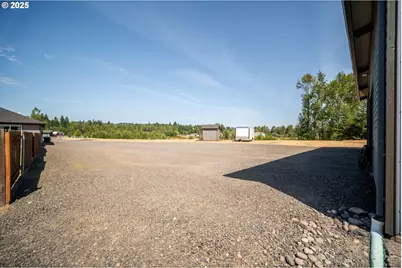 195 Bay Point Dr, Castle Rock, WA 98611 - Photo 41