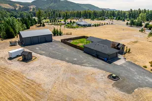 195 Bay Point Dr, Castle Rock, WA 98611 - Photo 31