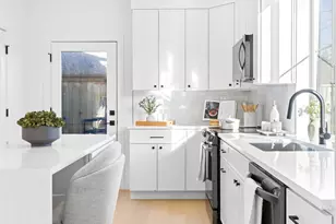 5939 SE 60th Ave, Portland, OR 97206 - Photo 9