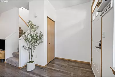 121 SE 8th Ave, Hillsboro, OR 97123 - Photo 9