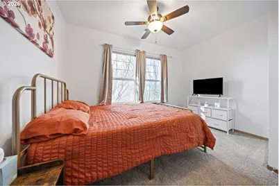 121 SE 8th Ave, Hillsboro, OR 97123 - Photo 19