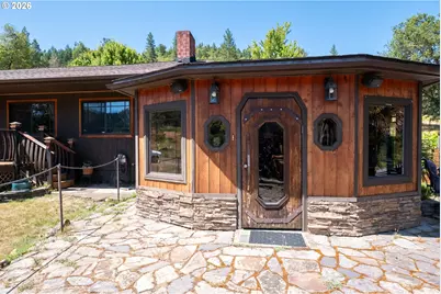1329 Larson Rd, Roseburg, OR 97471 - Photo 15
