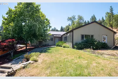 1329 Larson Rd, Roseburg, OR 97471 - Photo 29