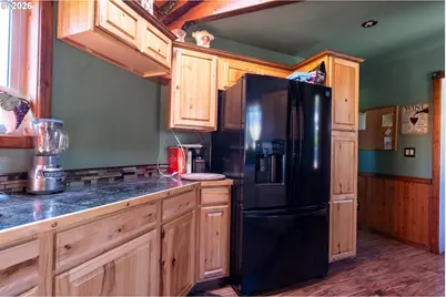 1329 Larson Rd, Roseburg, OR 97471 - Photo 21