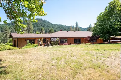 1329 Larson Rd, Roseburg, OR 97471 - Photo 1