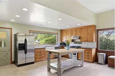 653 S River Rd, Cottage Grove, OR 97424 - Photo 11