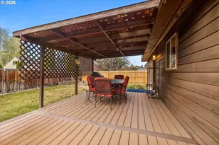 2407 NE Libby Pl, Bend, OR 97701 - Photo 17