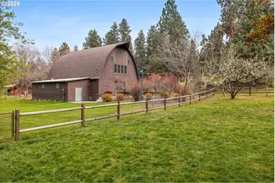 2407 NE Libby Pl, Bend, OR 97701 - Photo 21