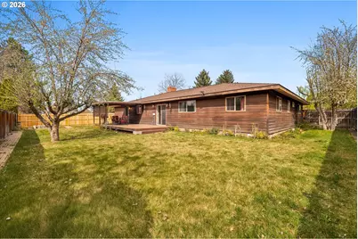 2407 NE Libby Pl, Bend, OR 97701 - Photo 19