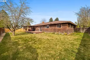 2407 NE Libby Pl, Bend, OR 97701 - Photo 19