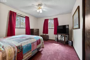 2407 NE Libby Pl, Bend, OR 97701 - Photo 11
