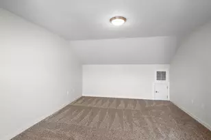 10845 E Burnside St, Portland, OR 97216 - Photo 31