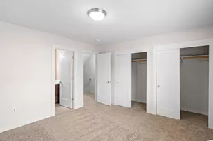 10845 E Burnside St, Portland, OR 97216 - Photo 21