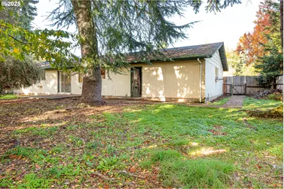 208 NW 24th St, McMinnville, OR 97128 - Photo 17