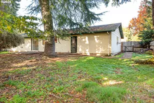 208 NW 24th St, McMinnville, OR 97128 - Photo 17