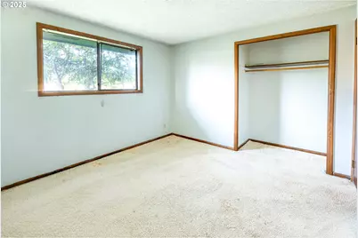 208 NW 24th St, McMinnville, OR 97128 - Photo 29