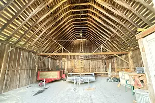 6884 S Hansen Ln, Aurora, OR 97002 - Photo 31