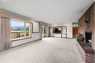 6884 S Hansen Ln, Aurora, OR 97002 - Photo 9