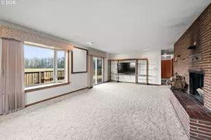 6884 S Hansen Ln, Aurora, OR 97002 - Photo 9