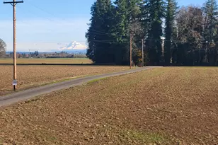 6884 S Hansen Ln, Aurora, OR 97002 - Photo 5