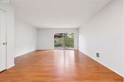 23882 NE Treehill Dr, Wood Village, OR 97060 - Photo 5