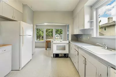 5555 SW Scholls Ferry Rd, Portland, OR 97225 - Photo 9