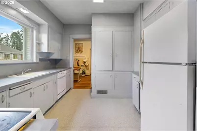 5555 SW Scholls Ferry Rd, Portland, OR 97225 - Photo 11